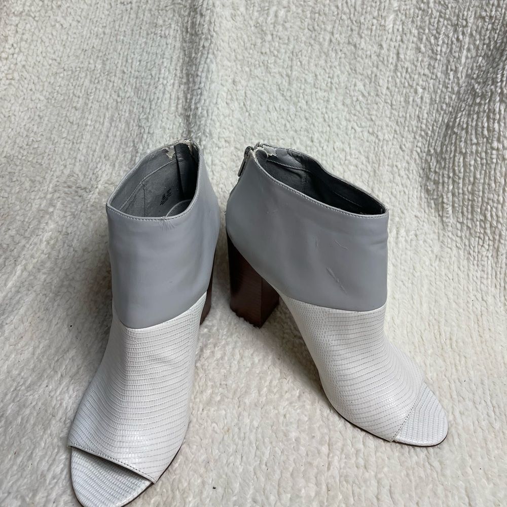Circus by Sam Edelman synthetic White and Gray Ankle heel boots peep toe SZ10M